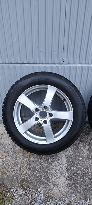 Джанти Dezent  16 5x112 със зимни гуми