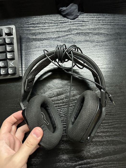 Casti Gaming Logitech G335