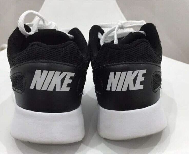 Adidași Nike nr 37,5 (23,5 cm)