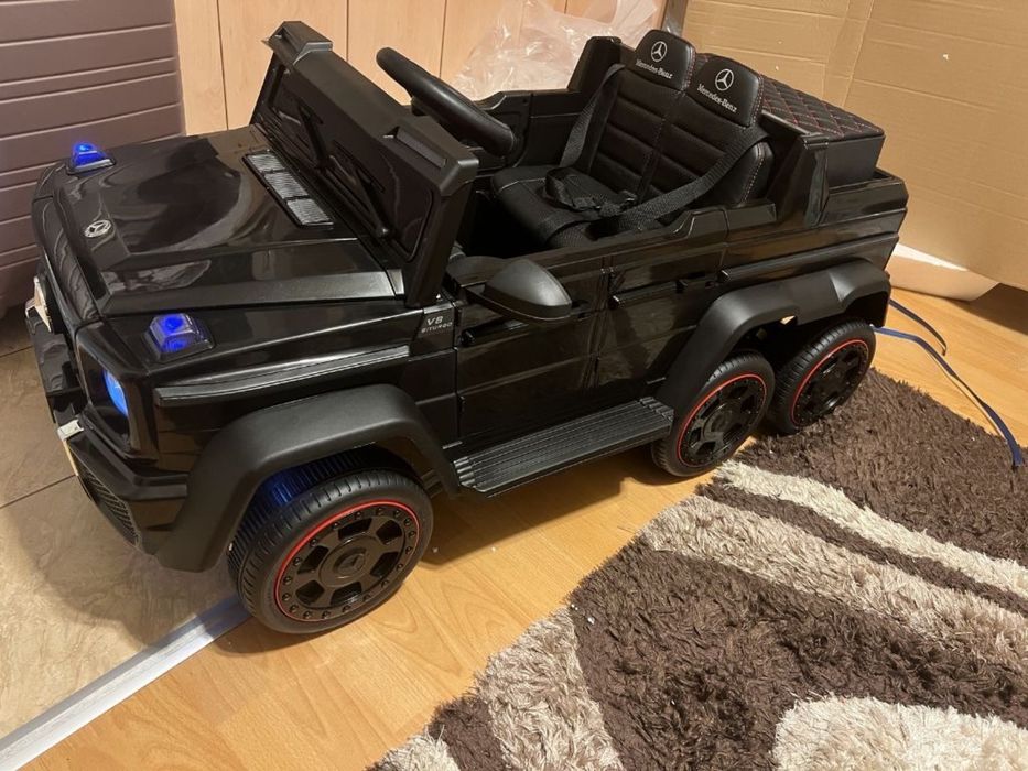 Детски акумолаторен джип,G63 6 по 6 2022година