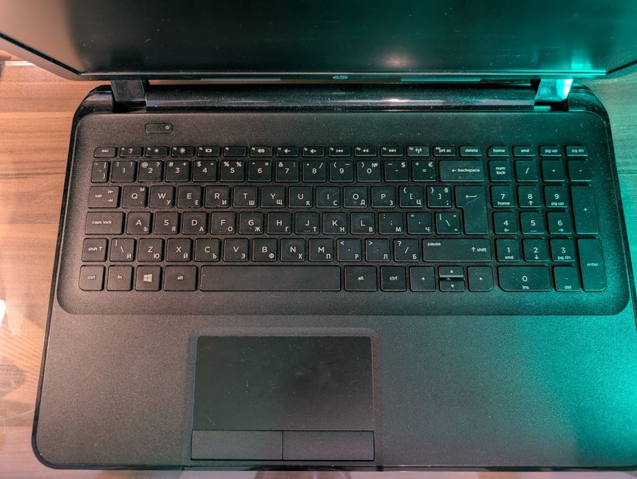 Лаптоп HP 255 + Windows 10pro