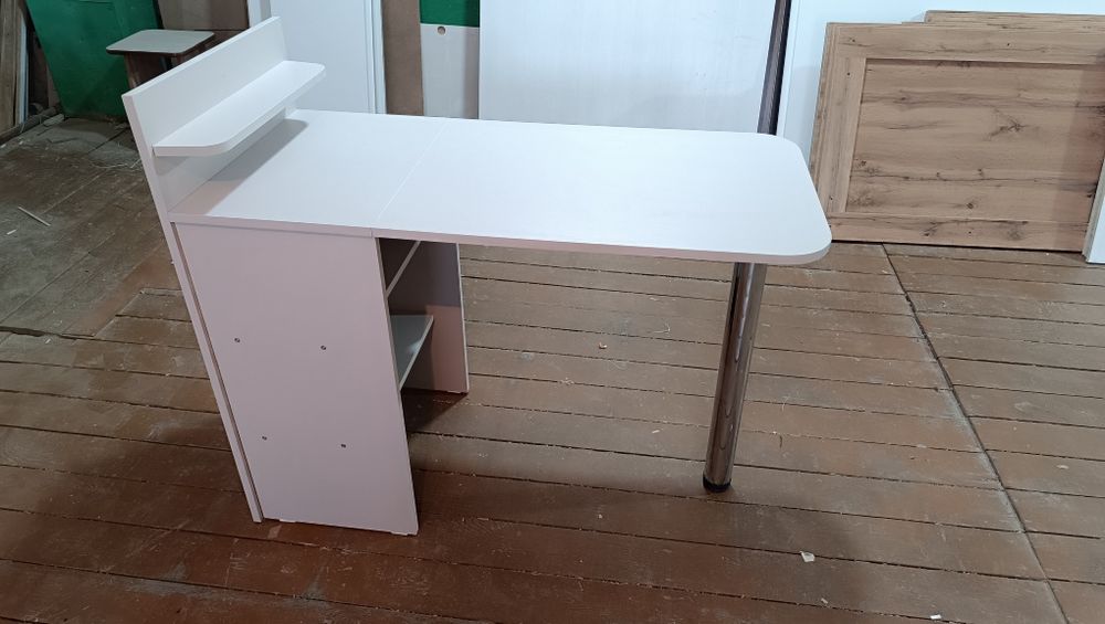 Стол для маникюра