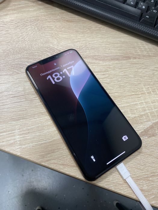 Продам Iphone Xs Max 512gb