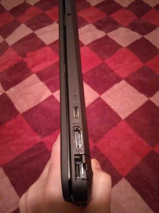 Лаптоп HP Intel Core i5,Windows 11 Retail key