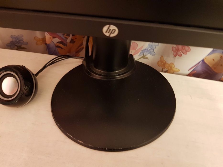 Два монитора 23' HP LA2306x FullHD LED