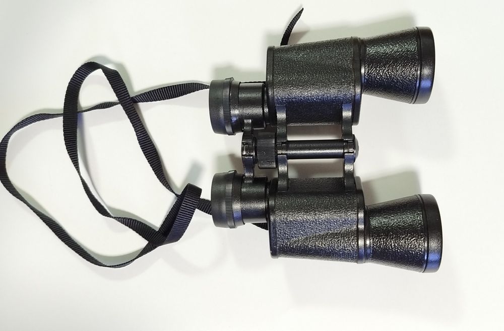 Бинокль 10x40 114/1000m