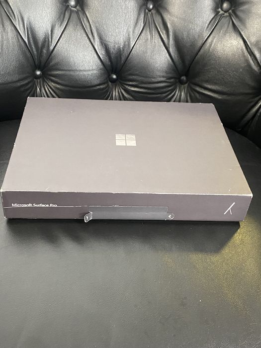 Tableta Microsoft Surface Pro / 16 GB RAM / 512 GB / 11th Ed / Black