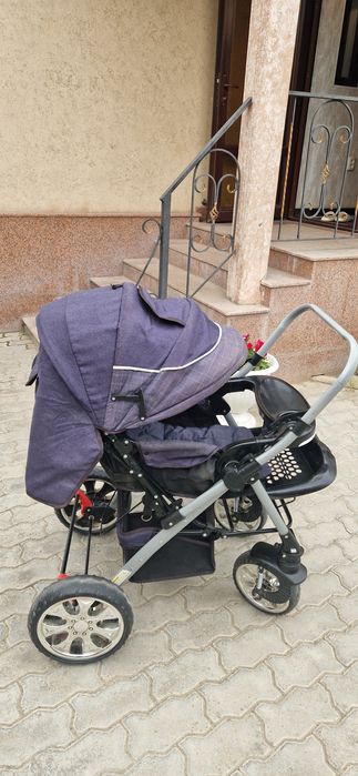 Детская коляска в хорошем состоянии, много не пользовались.