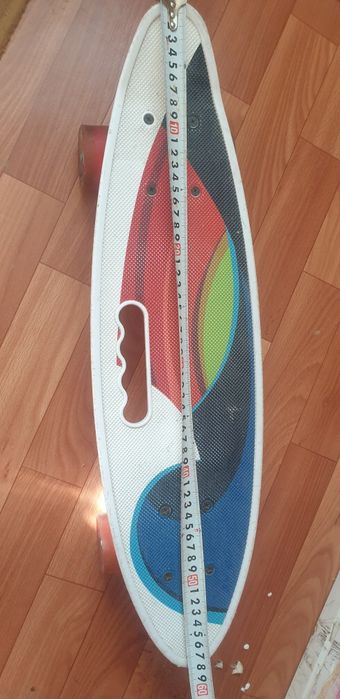 Поодам скейтборд