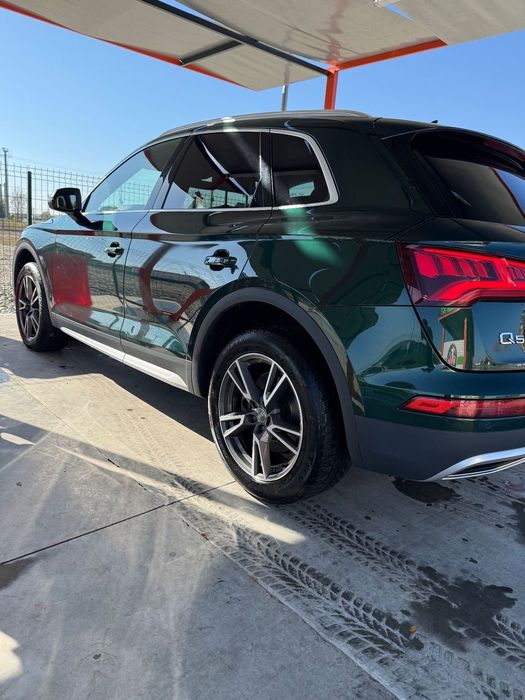 Audi Q5 quattro panoramic