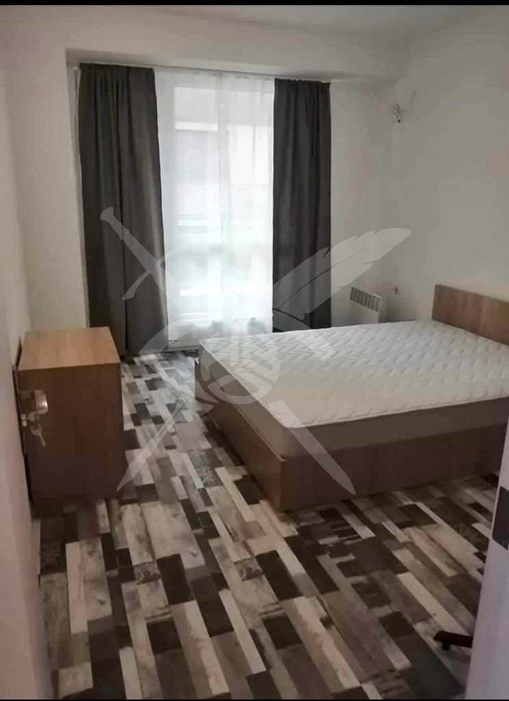Дава се под наем Тристаен апартамент в Варна, Колхозен пазар - 78 кв.м за 600 € - Снимка #2
