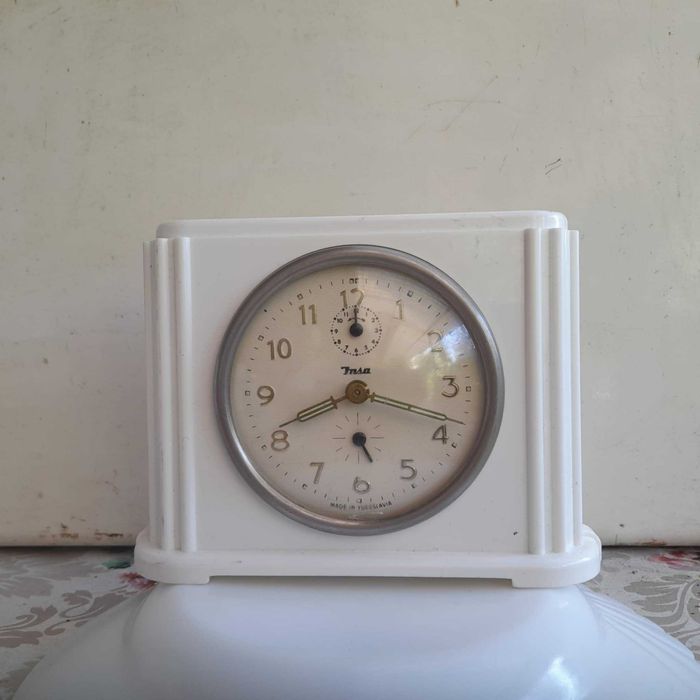 Ceas desteptator de masa/semineu-mecanic JNSA