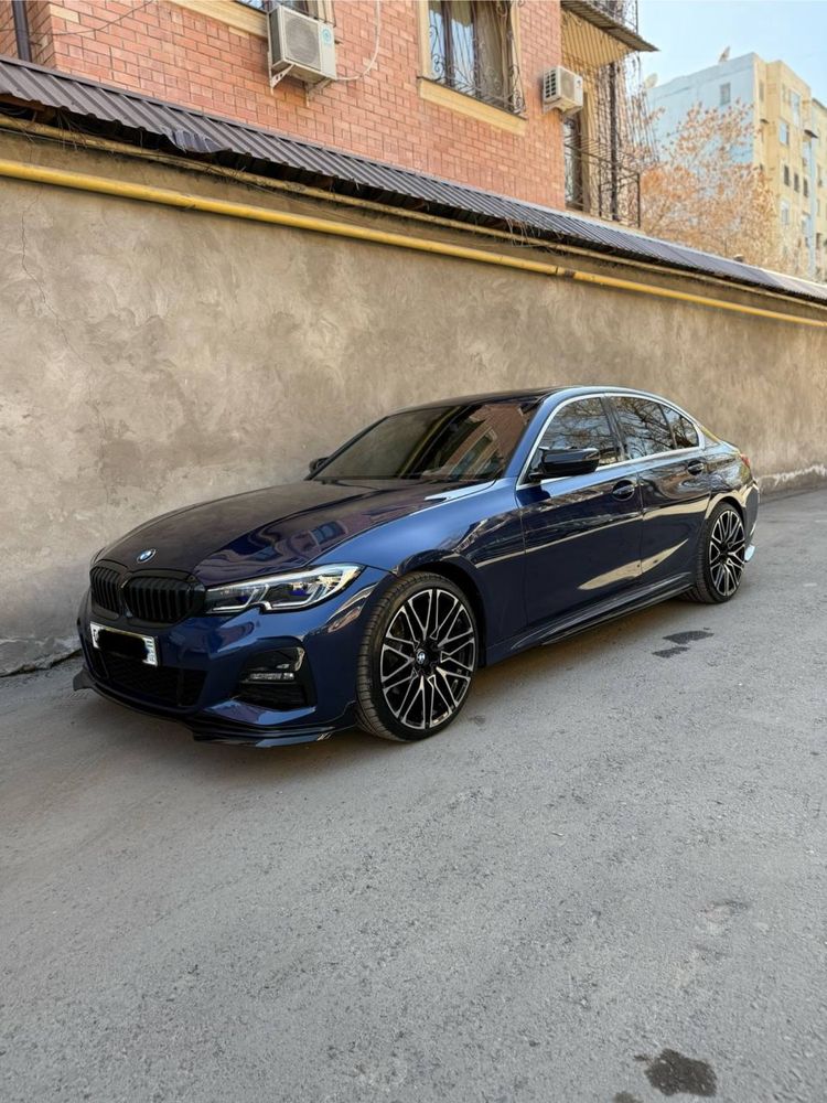 Продается BMW 330i