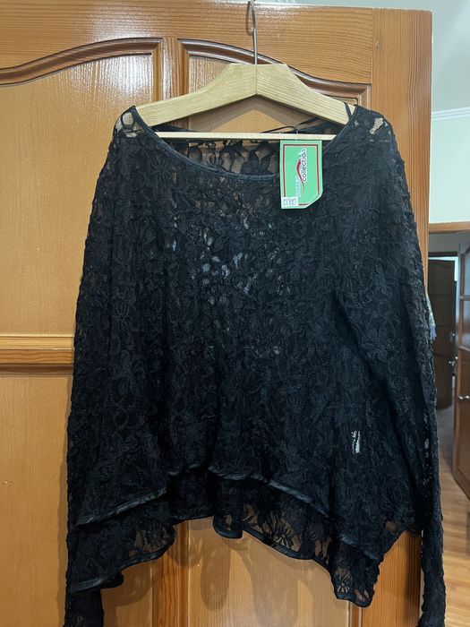 Продаи кофту новую вязанную с бусинками