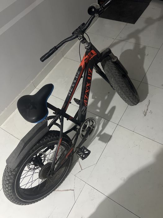 Velosiped sotiladi srochna 16 kotta balonli