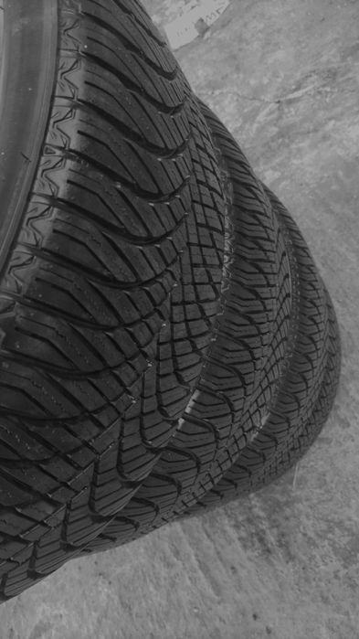 Anvelope iarna, vara 235/45/R17