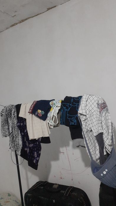 Вещи отдам бесплатно !