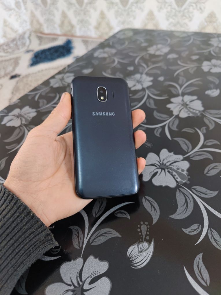 Samsung galaxy J2 pro ideal holatda