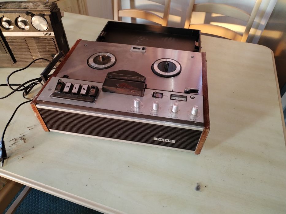 Vind magnetofon philips
