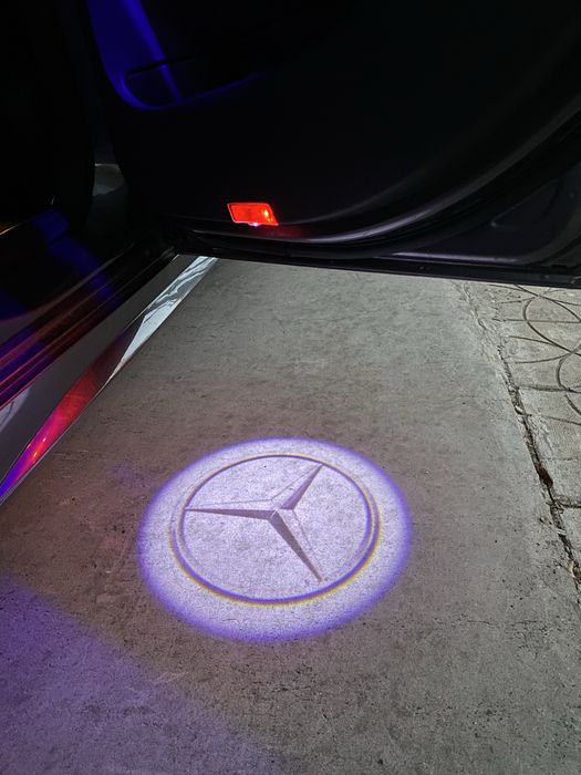 Посрещащи LED лого прожектори за врати Mercedes BMW Audi Dodge Lexus