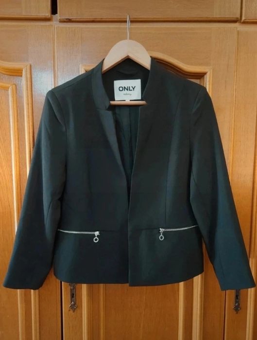 Blazer Only model petite pe negru [40]