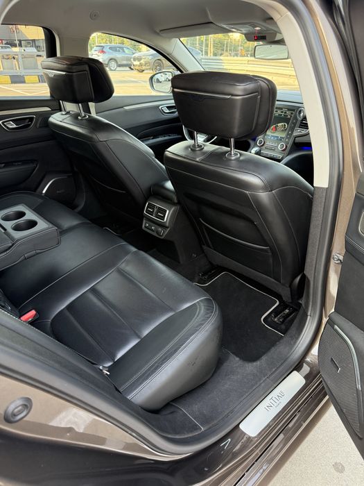 Renault Talisman Initiale Paris