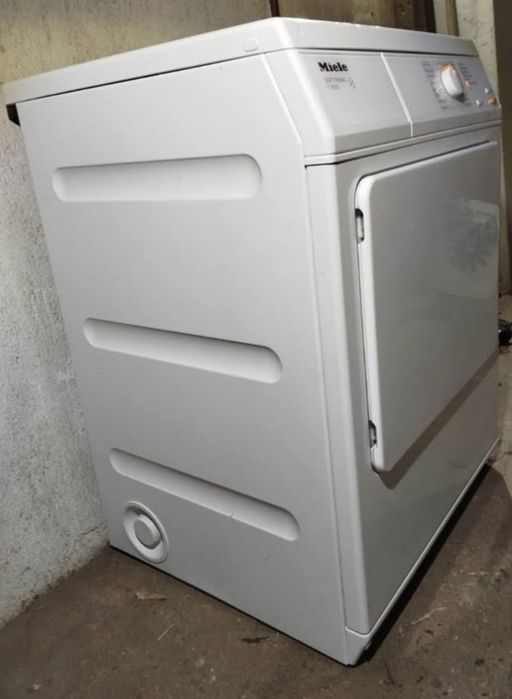 Въздуховодна сушилня Miele