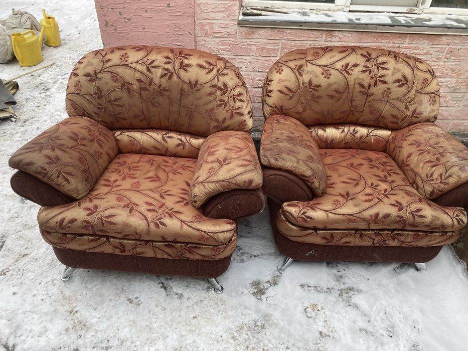 Кресла в нормальном состоянии