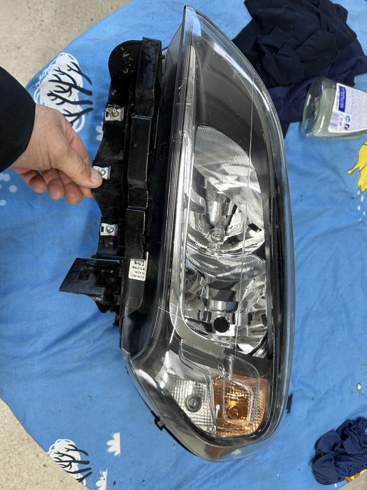 Far stânga fiat doblo.cod:521094580.