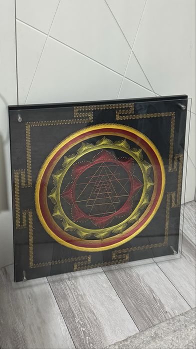 Картина нитями «Шри Янтра»