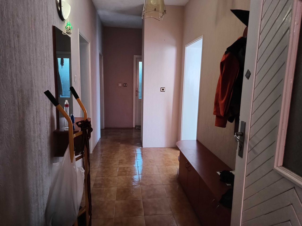 Продава се Етаж от къща в Хасково, Дружба 1 - 210 кв.м за 486 €/кв.м - Снимка #4