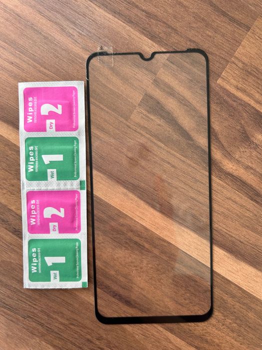 Протектор за дисплей и силиконов кейс за Моторола