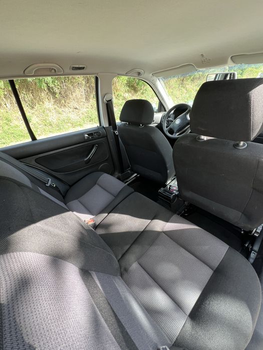 VW Golf 4 • 1.4 benzină • 2002 • Germania • Cârlig