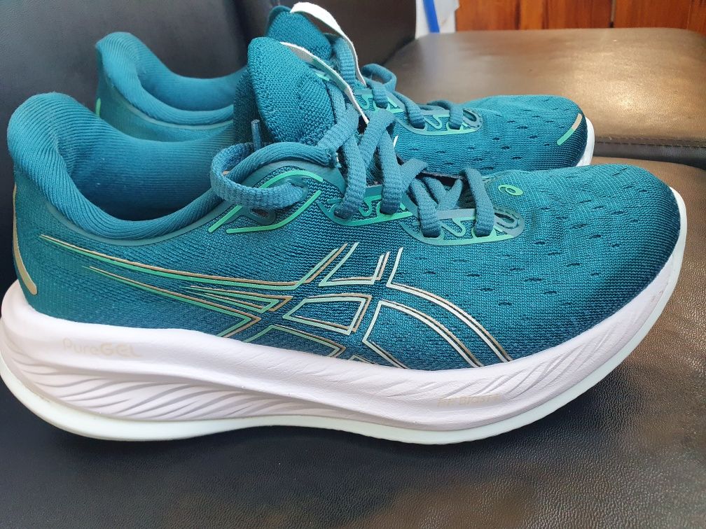 Маратонки ASICS оригинални