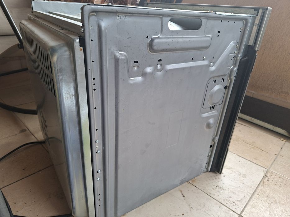 Продавам готварска  печка за вграждане  
Electrolux