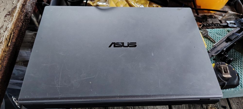 Laptop Asus ecran spart