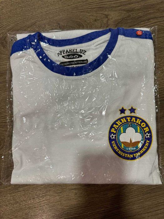 Толстовка, футболка  "PAKHTAKOR "