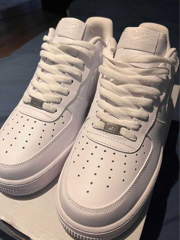 Adidasi Nike Air Force 1
