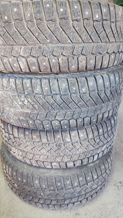 Продам резину r16 215/60