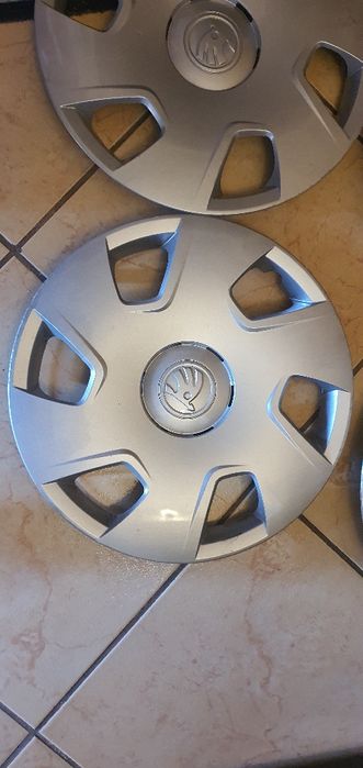 Capace R15 originale Skoda