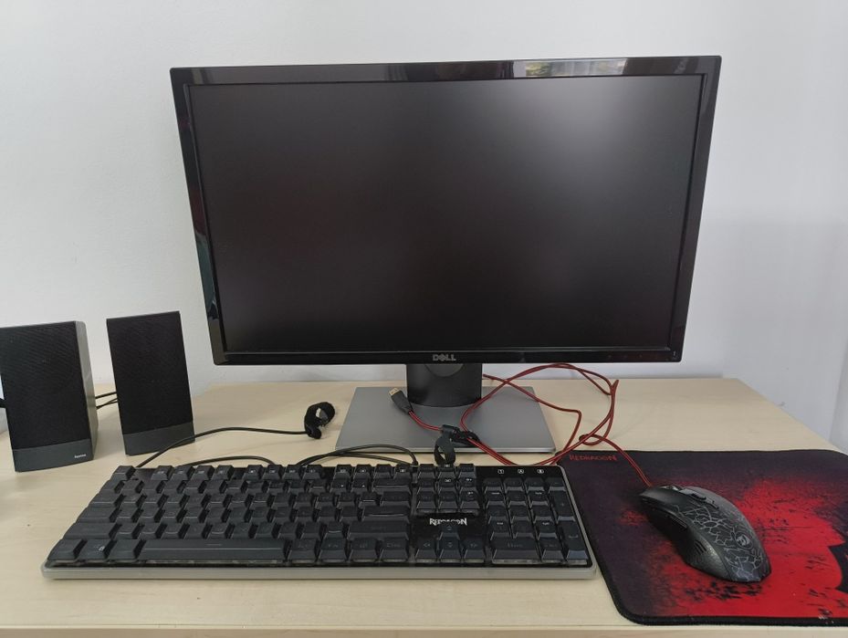 Pachet Desktop gaming, monitor gaming LED, Kit gaming