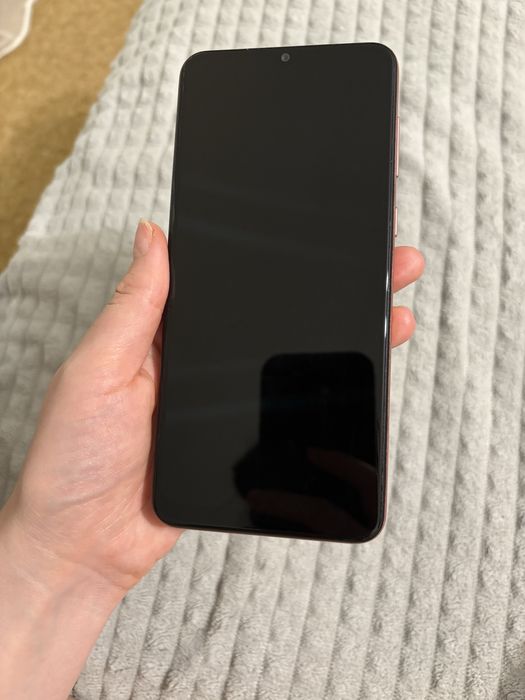 Samsung A04 продам