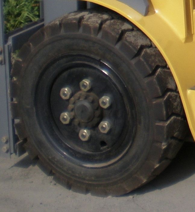 Автошины с дисками в сборе на погрузчик 15/65/15