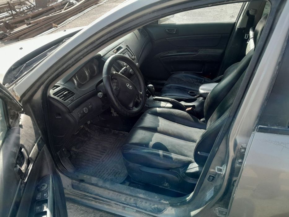 Хундай соната nf  сотилади.