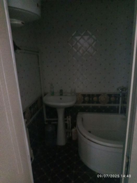 2 xonaliy dom oilaga ijaraga beriladi