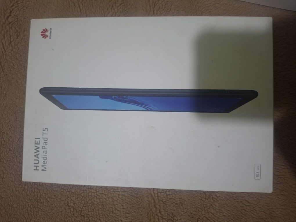 HUAWEI  планшетт