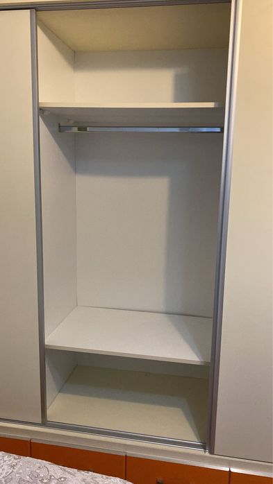 Mobila dormitor complet din MDF – stare excelenta, foarte rezistent