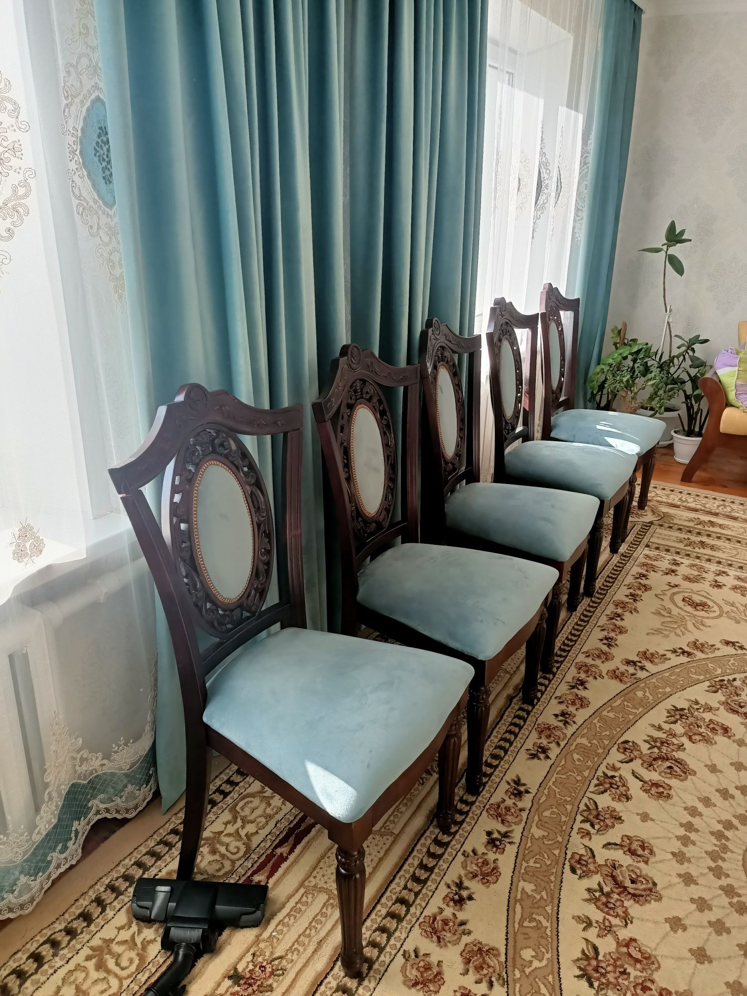 Стулья для дома из дерева