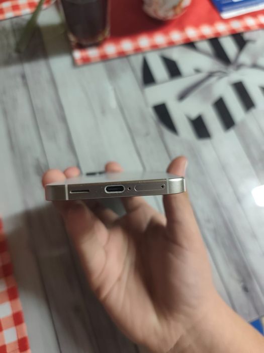 Vând samsung s24
