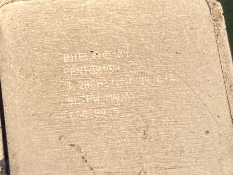 Lot: 3 procesoare Intel, de colectie